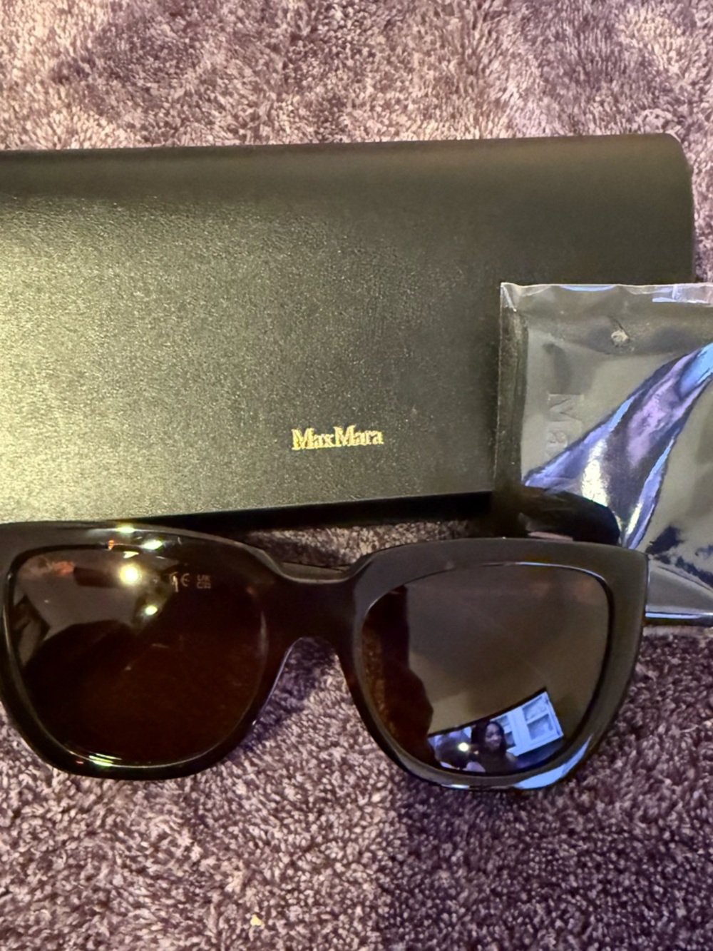 MaxMara Glossy Brown Cat-Eye Sunglasses with Dark Brown Lenses